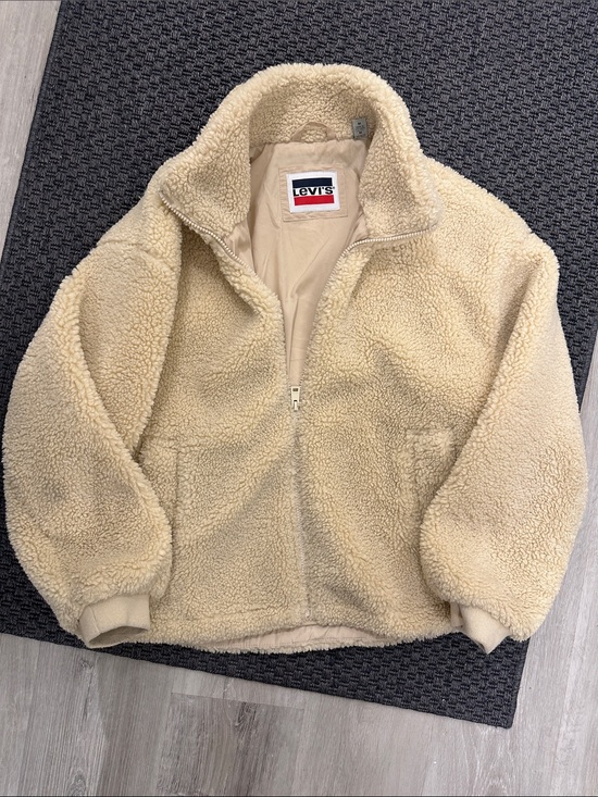 Levi's Jackets & Blazers - Levi's Woman’s Cream Sherpa Full-Zip Jacket-Size M